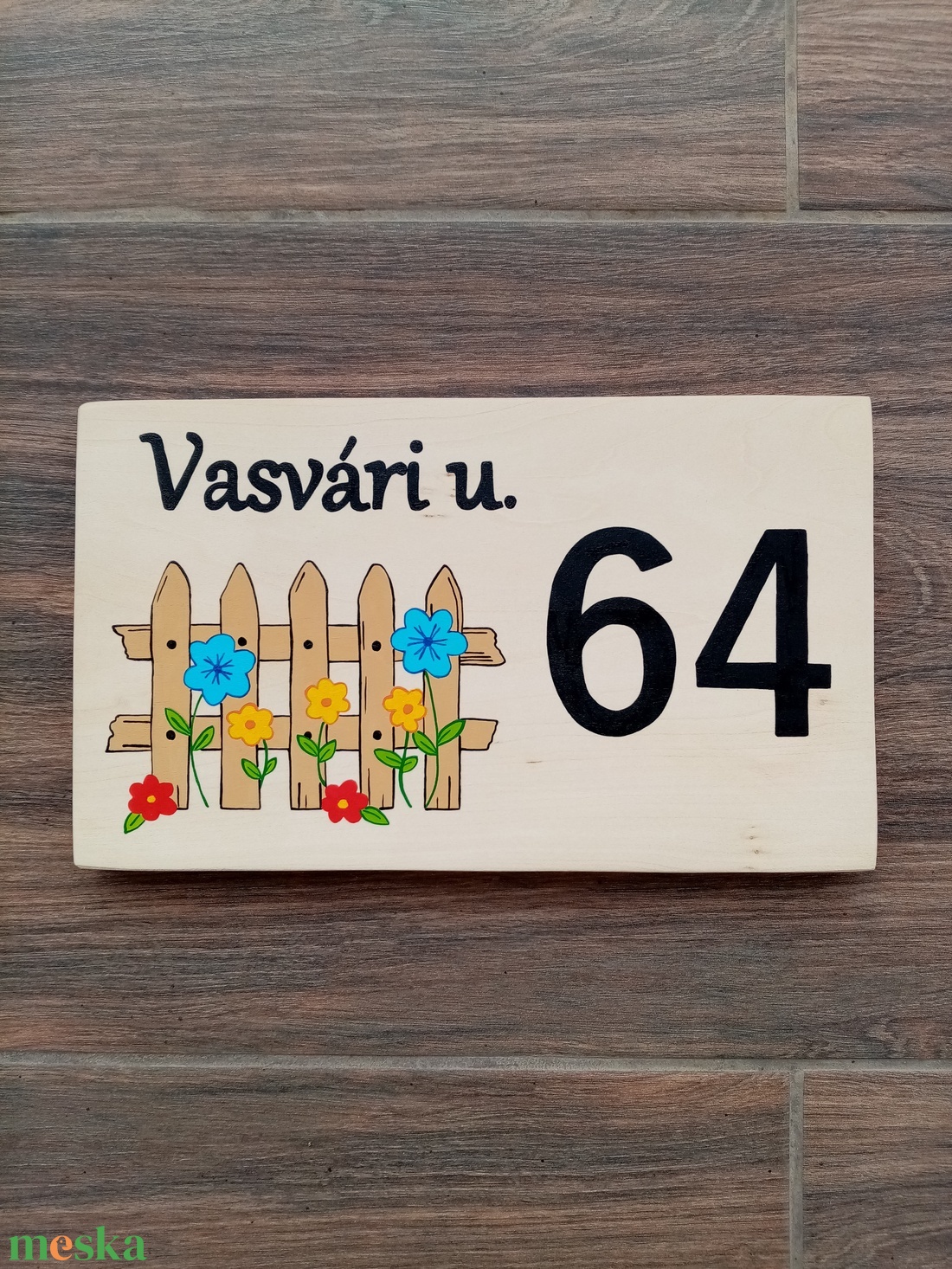 Házszám, házszámtábla, utcatábla- Kerítés virágokkal , házszám . - otthon & életmód - ház & kert - házszám - Meska.hu Házszám, házszámtábla, utcatábla- Kerítés virágokkal , házszám . - otthon & életmód - ház & kert - házszám - Meska.hu