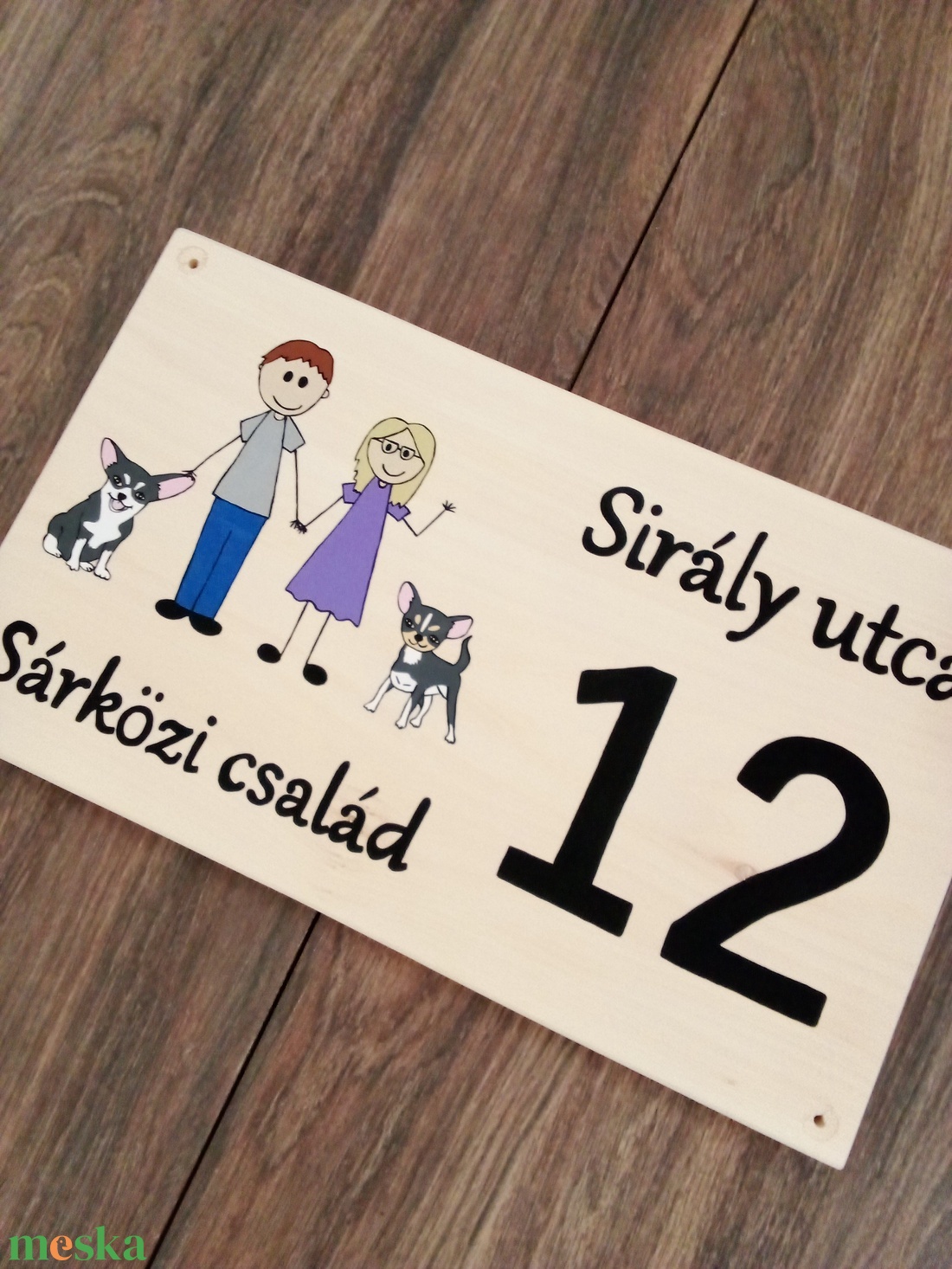 Házszám, házszámtábla, utcatábla- Fiatal pár kutyusokkal - házszám - otthon & életmód - ház & kert - házszám - Meska.hu Házszám, házszámtábla, utcatábla- Fiatal pár kutyusokkal - házszám - otthon & életmód - ház & kert - házszám - Meska.hu