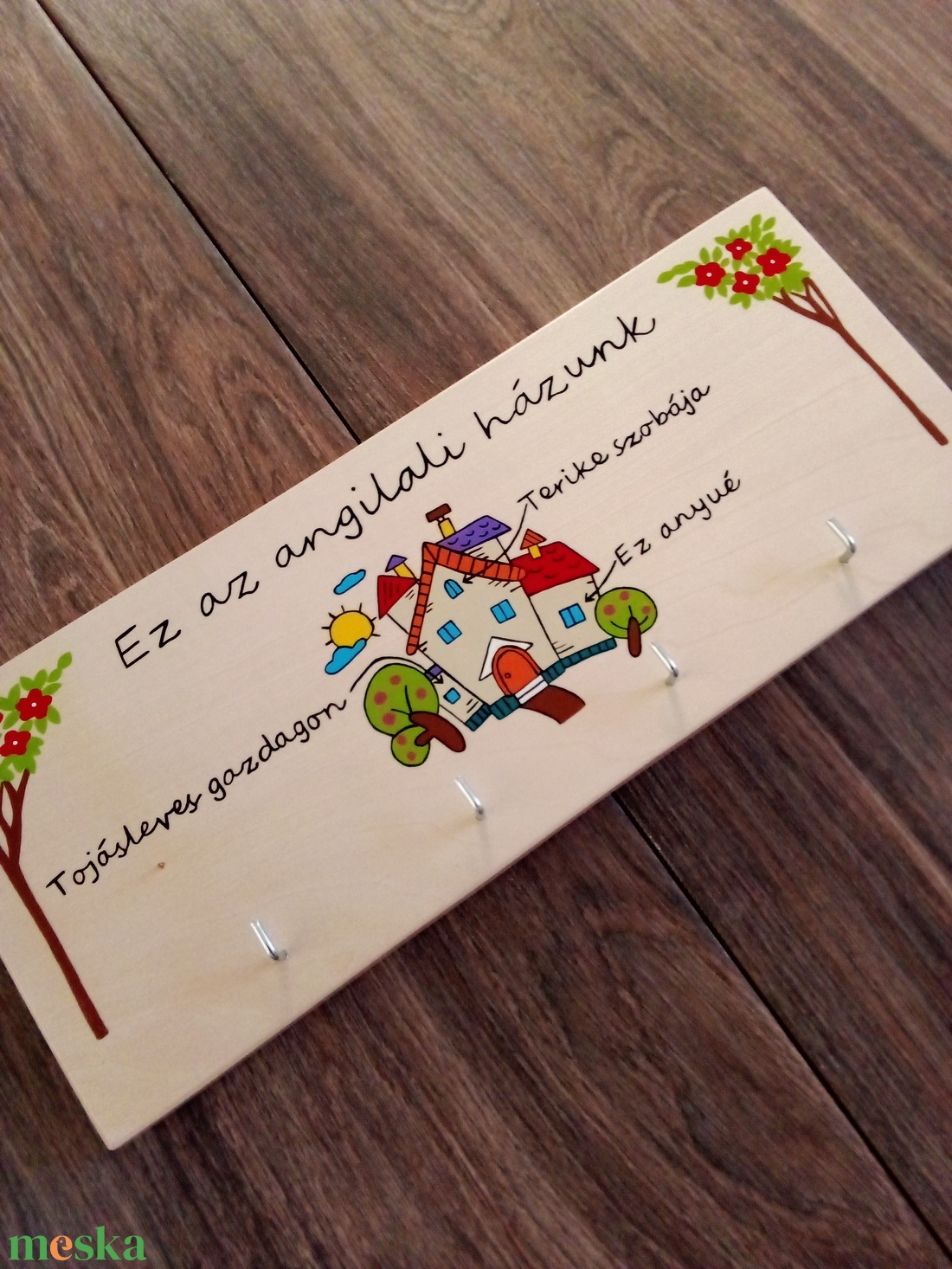 ,,Ez az angilali házunk fali kulcsakasztó, fali kulcstartó, dekoráció - otthon & életmód - dekoráció - fali és függő dekoráció - fali kulcstartó - Meska.hu ,,Ez az angilali házunk fali kulcsakasztó, fali kulcstartó, dekoráció - otthon & életmód - dekoráció - fali és függő dekoráció - fali kulcstartó - Meska.hu