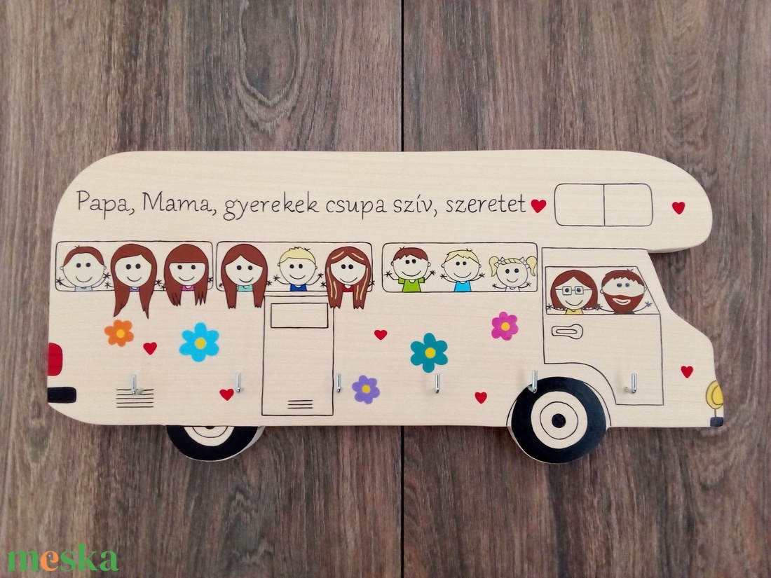 Lakókocsi alakú Családi fali kulcstartó, fali kulcsakasztó, kulcstartó, kép, dekoráció .- Nagyszülők , szülők , unokák  - otthon & életmód - dekoráció - fali és függő dekoráció - fali kulcstartó - Meska.hu