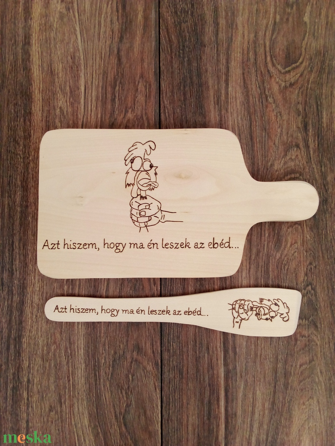 Vicces csirkés vágódeszka, fakanál, teflon lapát szett - 2 darabos - otthon & életmód - konyhafelszerelés, tálalás - tálalás - kínálótál - Meska.hu