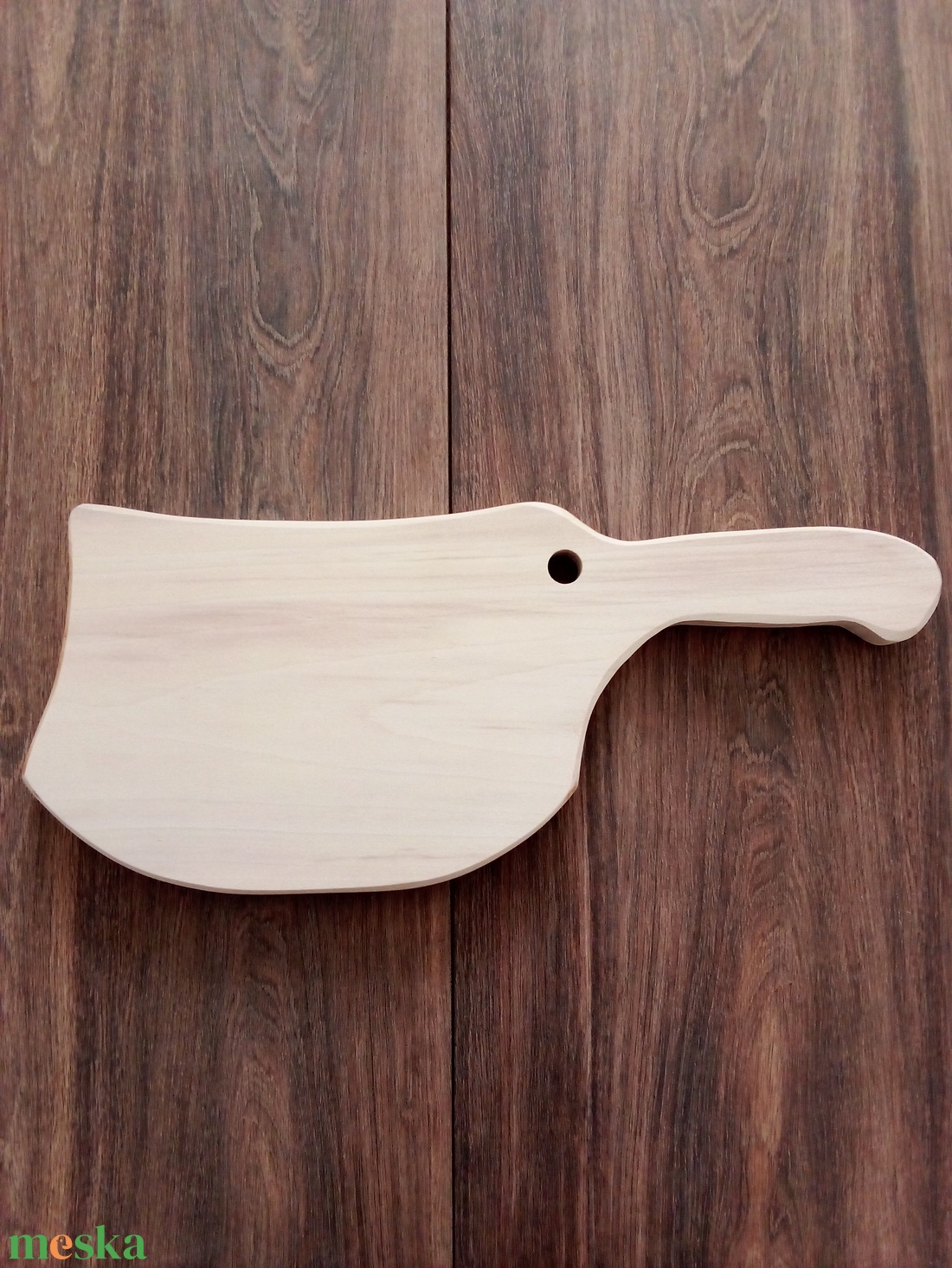 Fatál,kínálótál, vágódeszka,edényalátét  - bárd alakú  - otthon & életmód - konyhafelszerelés, tálalás - tálalás - kínálótál - Meska.hu