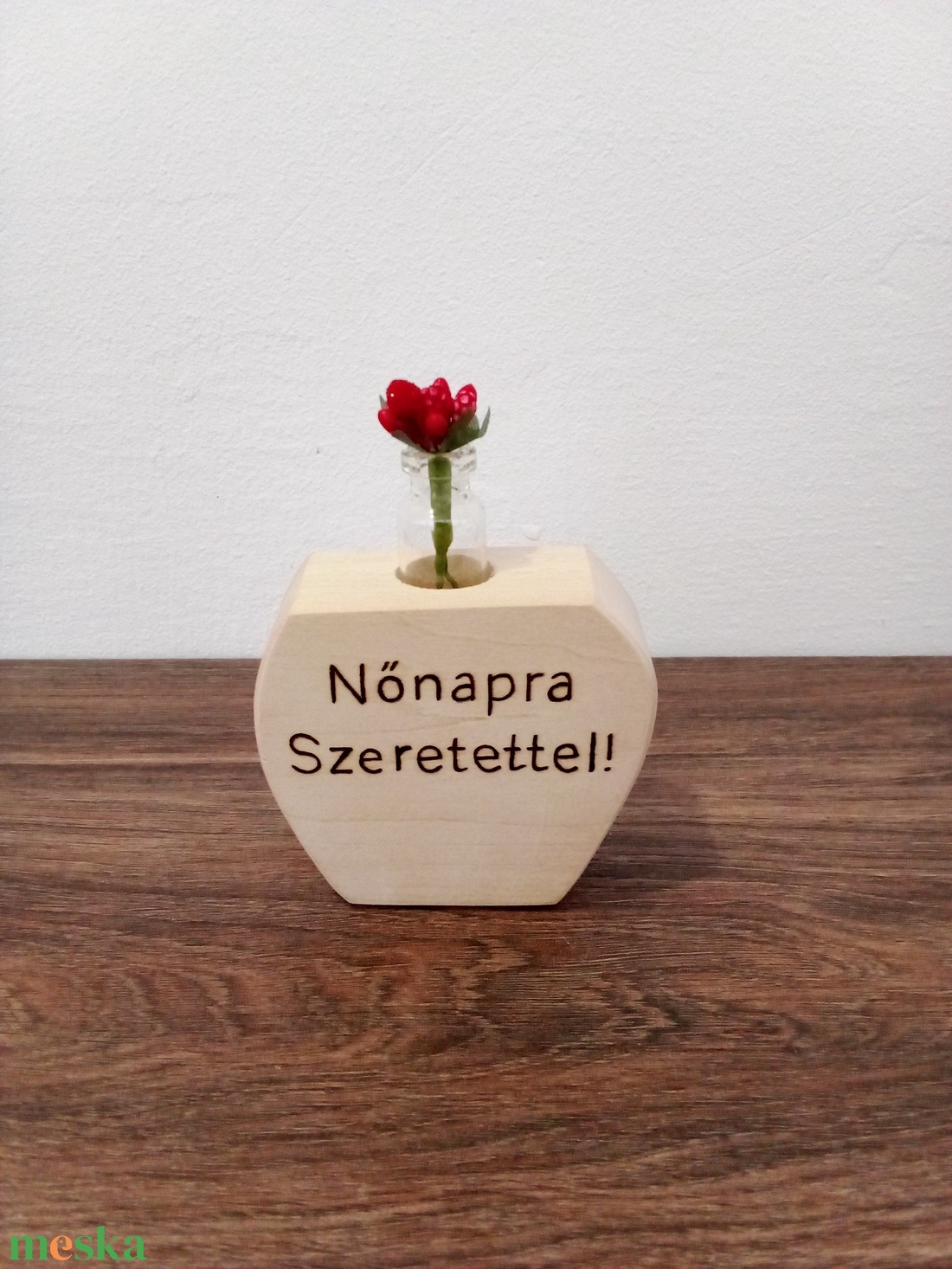 Nőnapi ajándék, virágdísz, dekoráció, virág - otthon & életmód - ház & kert - névtábla - Meska.hu