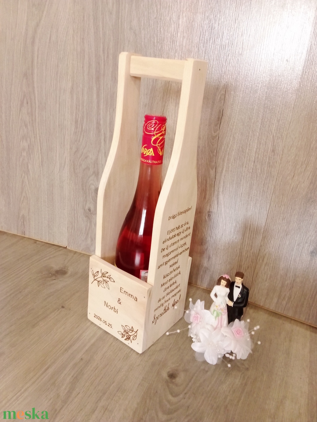 Szülőköszöntő bortartó,köszönőajándék, esküvői ajándék - esküvő - emlék & ajándék - szülőköszöntő ajándék - Meska.hu