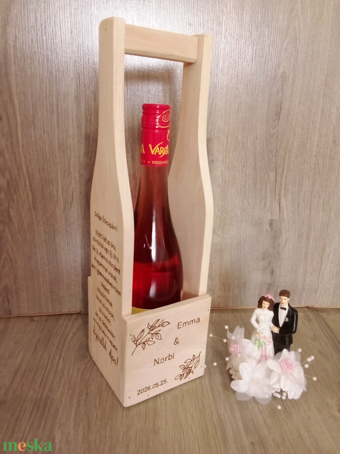 Szülőköszöntő bortartó,köszönőajándék, esküvői ajándék - esküvő - emlék & ajándék - szülőköszöntő ajándék - Meska.hu