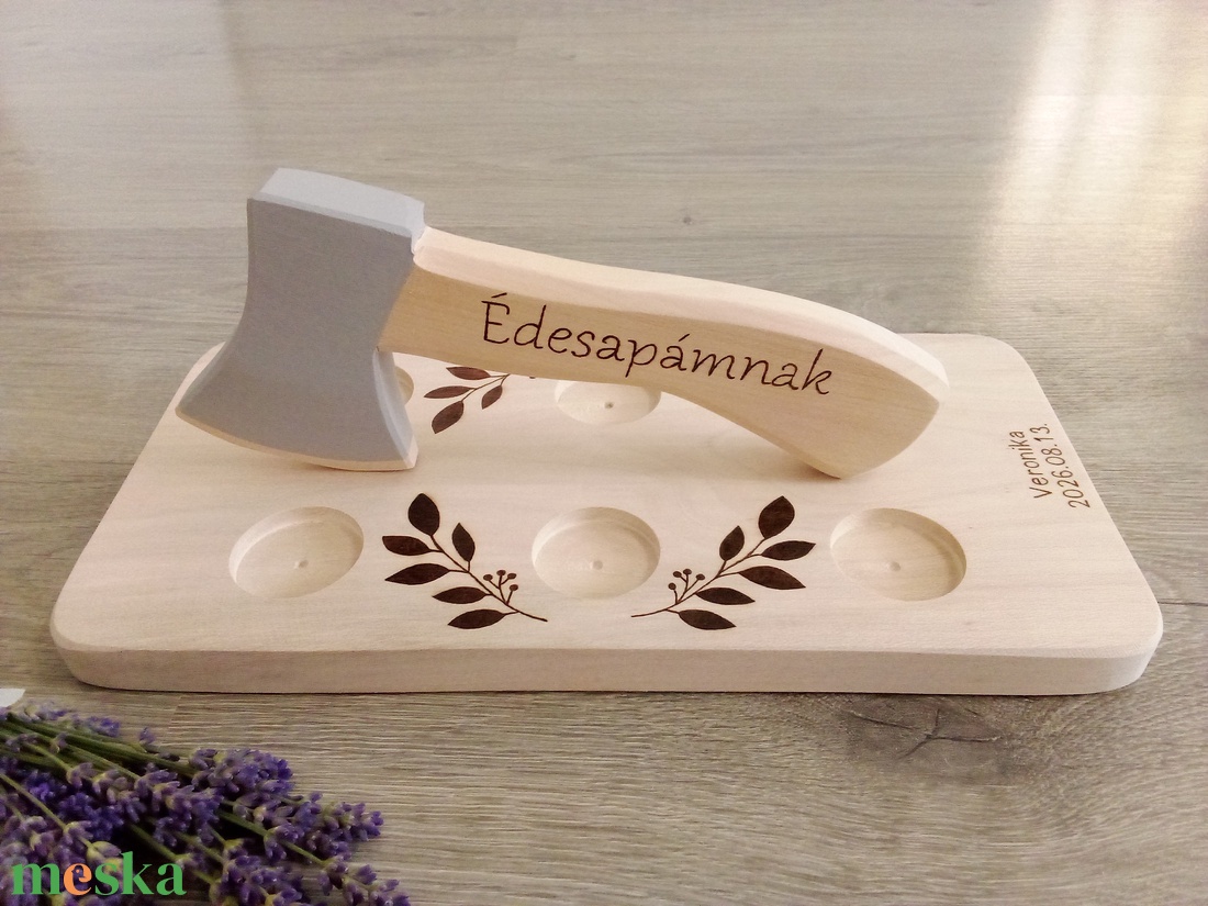 Szülőköszöntő fa balta rövidital kínáló , köszönőajándék, esküvői ajándék - esküvő - emlék & ajándék - szülőköszöntő ajándék - Meska.hu