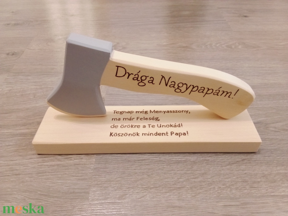 Szülőköszöntő fa balta , köszönőajándék, esküvői ajándék - esküvő - emlék & ajándék - szülőköszöntő ajándék - Meska.hu