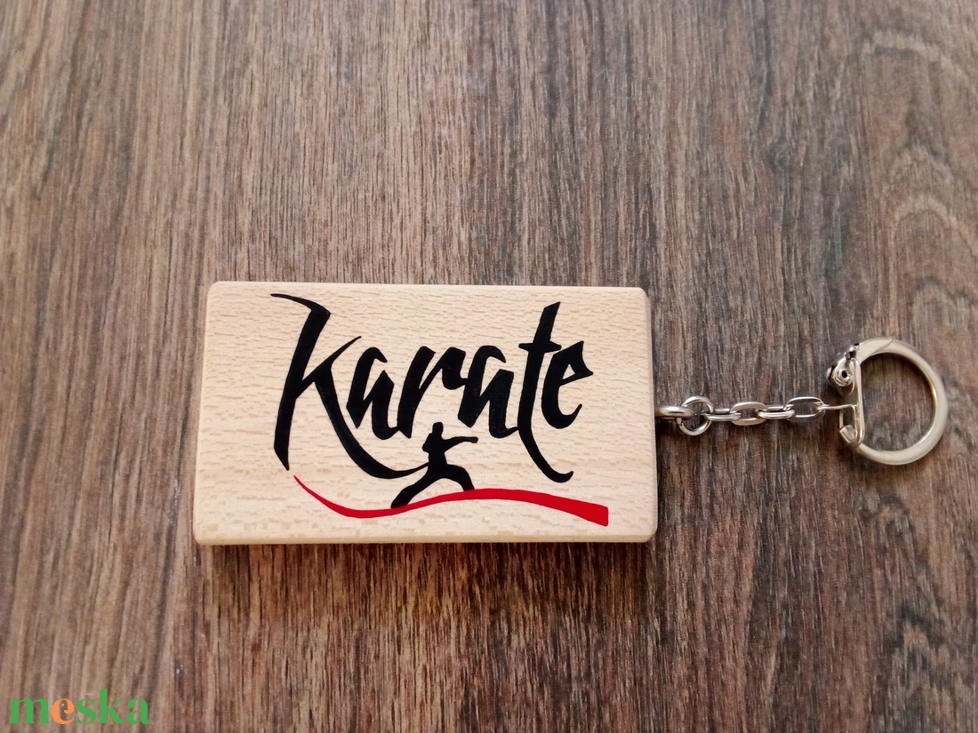 Karate kulcstartó, névtábla, felirat - kulcstartó - otthon & életmód - tárolás & rendszerezés - íróasztali tároló - Meska.hu