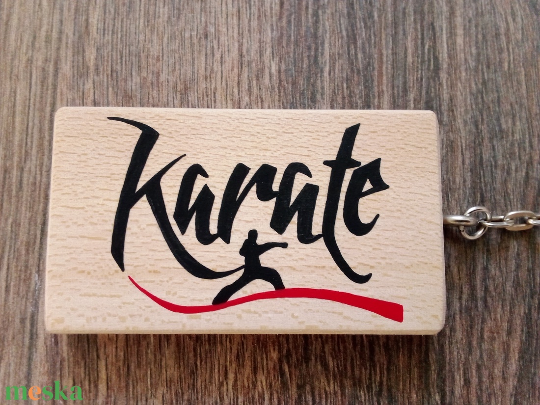 Karate kulcstartó, névtábla, felirat - kulcstartó - otthon & életmód - tárolás & rendszerezés - íróasztali tároló - Meska.hu