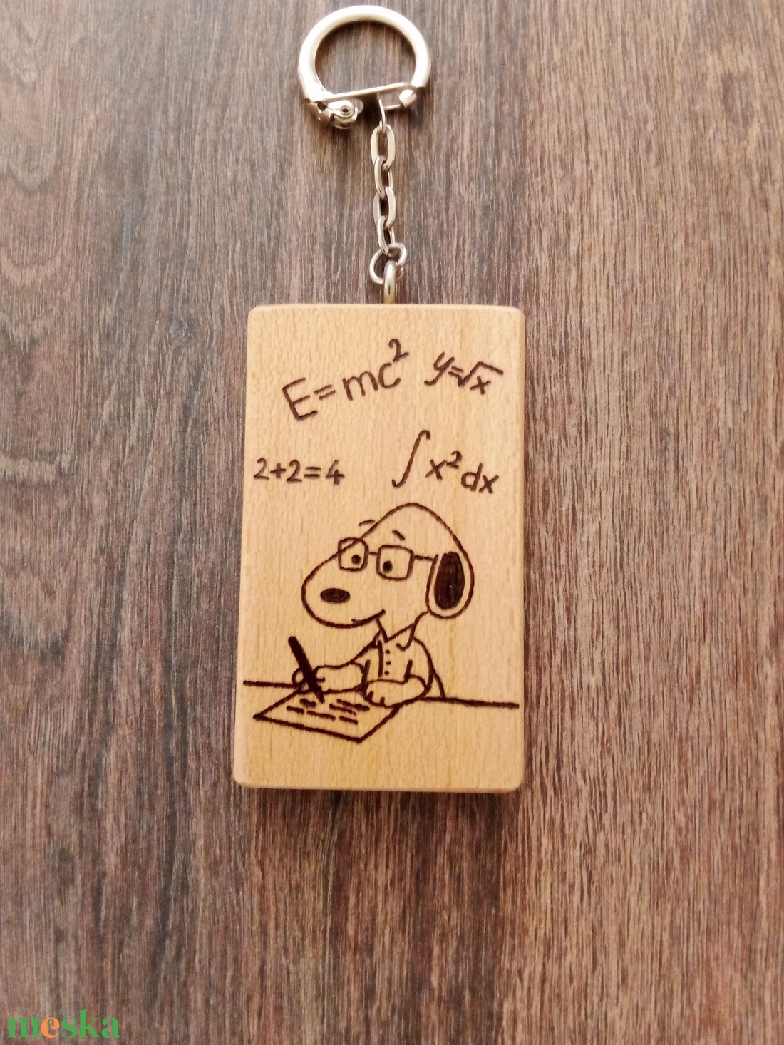 Snoopy kulcstartó, névtábla, felirat - matematika kulcstartó - otthon & életmód - dekoráció - asztal és polc dekoráció - díszdoboz - Meska.hu