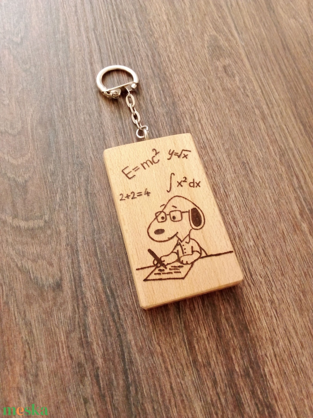 Snoopy kulcstartó, névtábla, felirat - matematika kulcstartó - otthon & életmód - dekoráció - asztal és polc dekoráció - díszdoboz - Meska.hu