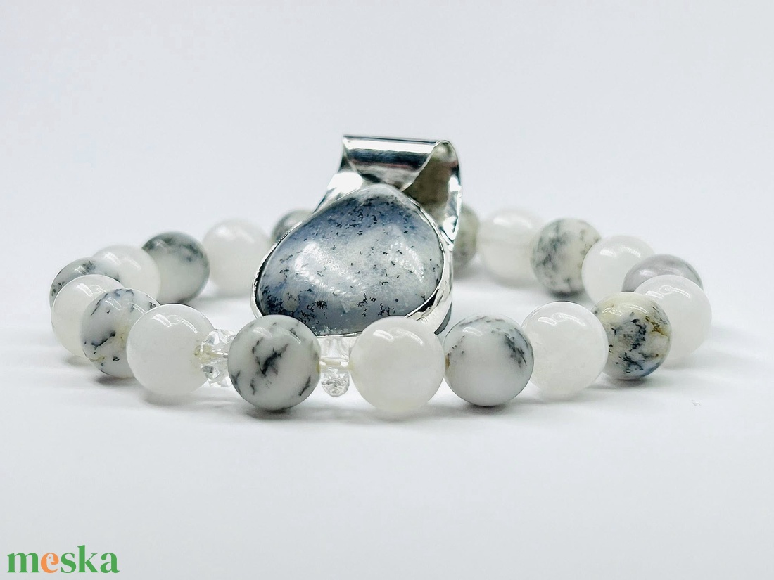 Merlinit medál, merlinit és szivárványholdkő karkötő - ékszer - karkötő - ásványkarkötő - Meska.hu