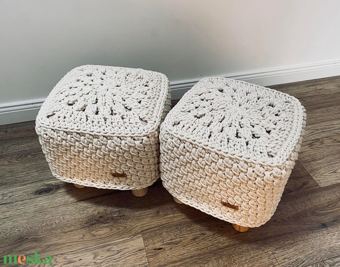 Horgolt puff - otthon & életmód - bútor - puff - Meska.hu