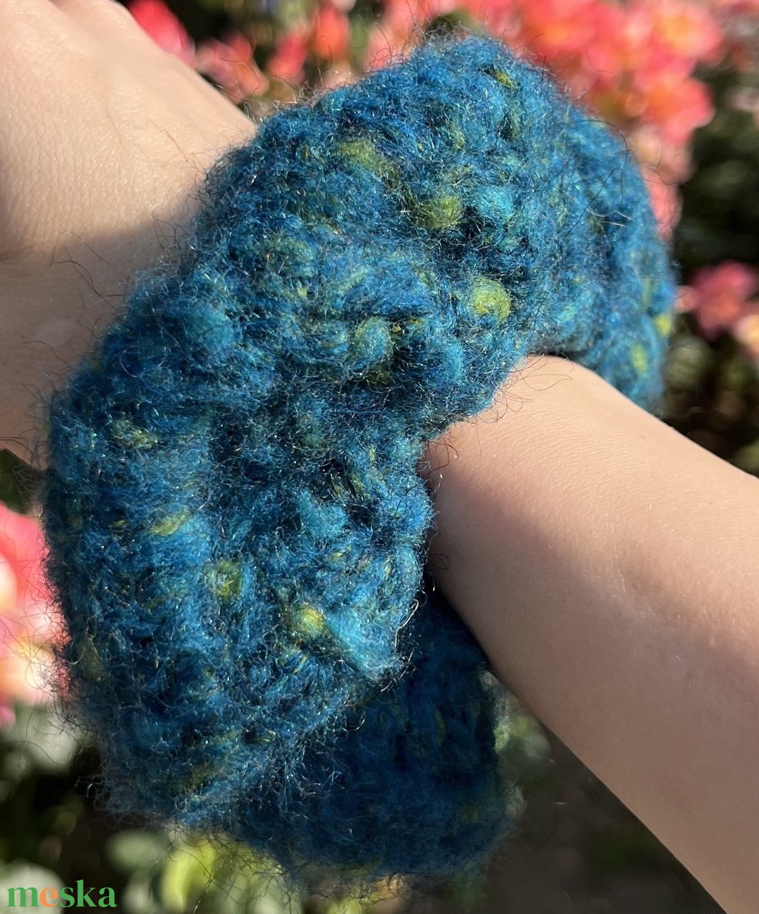 Kékes-zöldes fodros scrunchie - ruha & divat - hajdísz & hajcsat - hajgumi - Meska.hu Kékes-zöldes fodros scrunchie - ruha & divat - hajdísz & hajcsat - hajgumi - Meska.hu