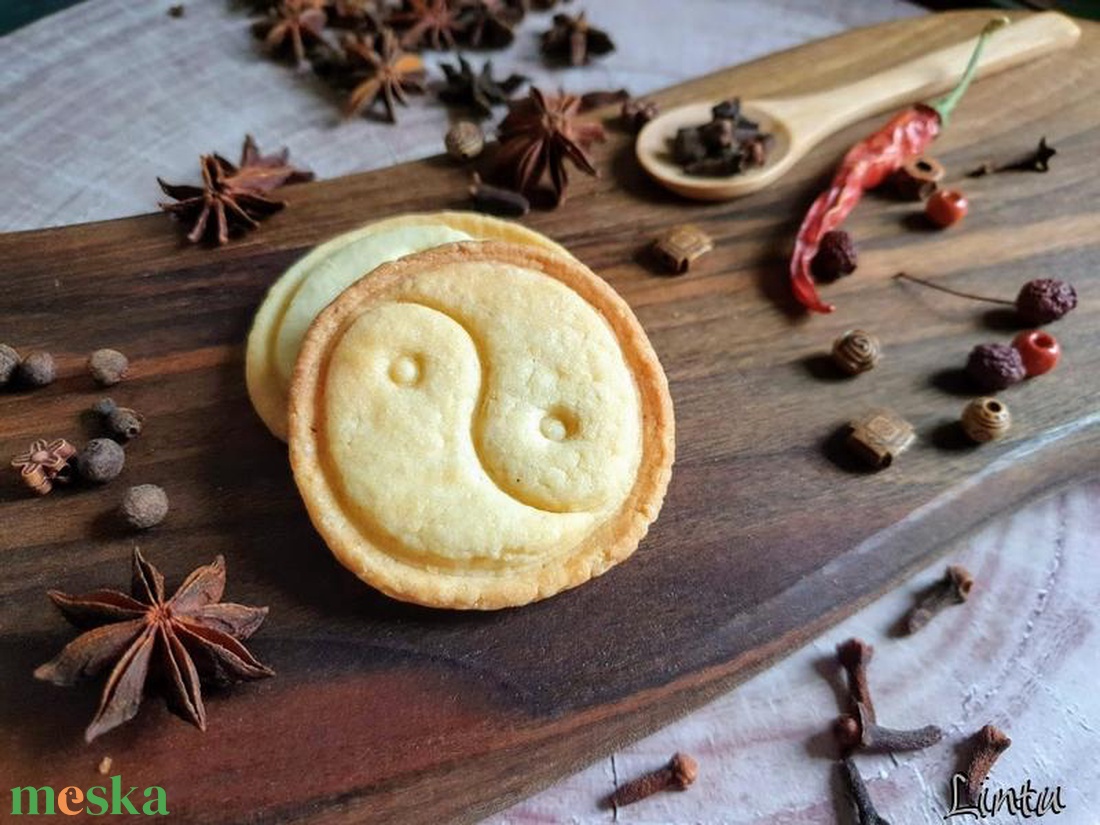 Tai Ji (Yin és Yang) szimbólum sütikiszúró - - Meska.hu Tai Ji (Yin és Yang) szimbólum sütikiszúró - - Meska.hu