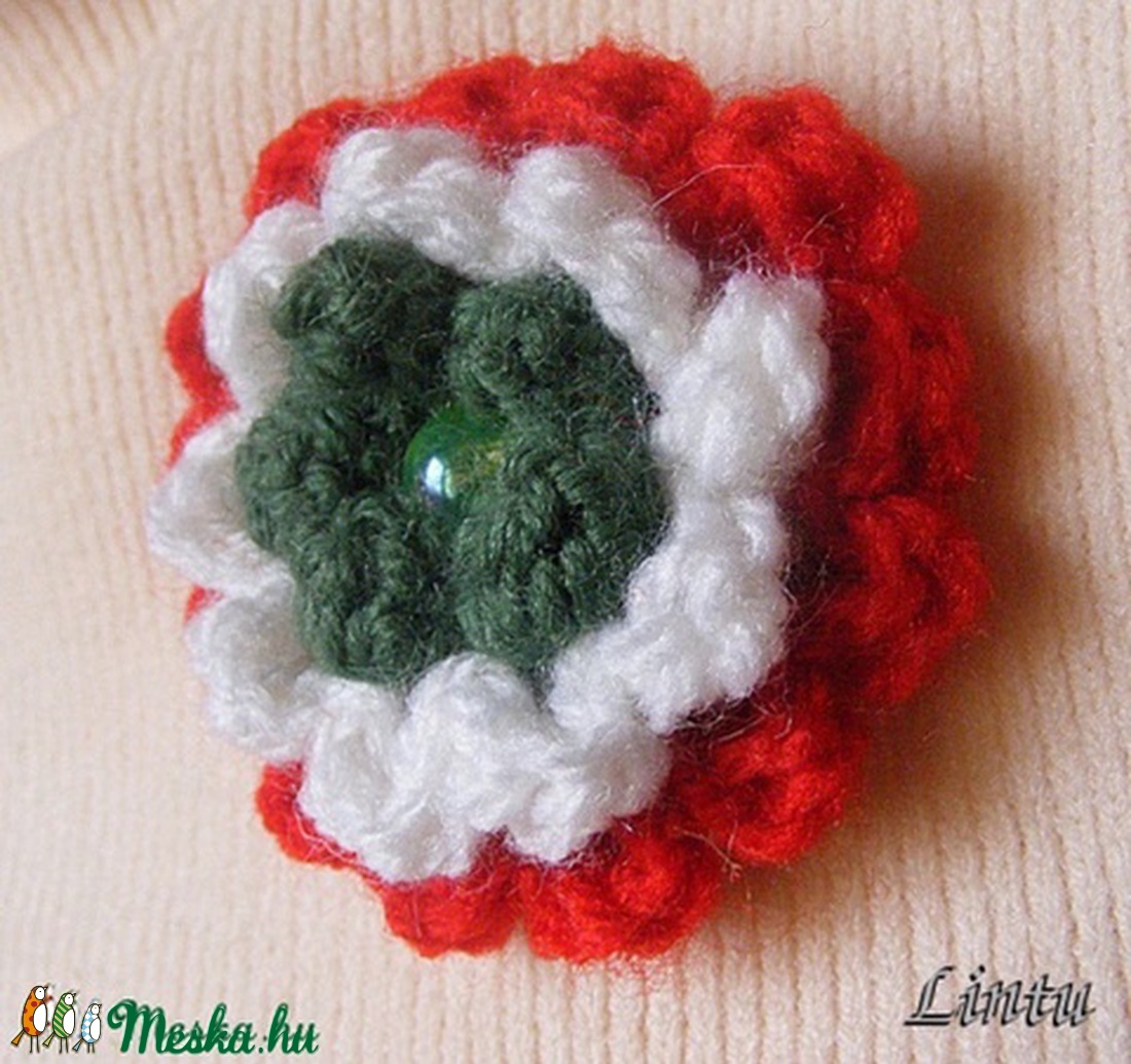 Horgolt kokárda - virág -  - Meska.hu