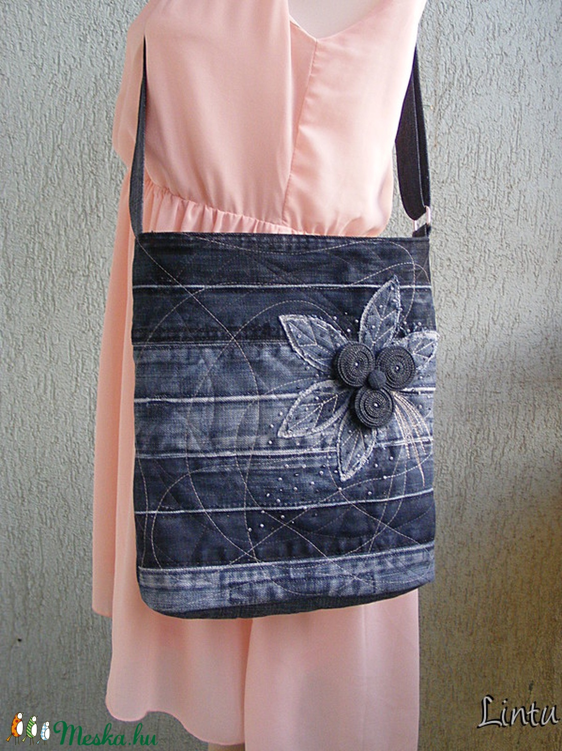 Éjjeli virág gyöngyhímzett crossbody farmer táska - táska & tok - kézitáska & válltáska - vállon átvethető táska - Meska.hu