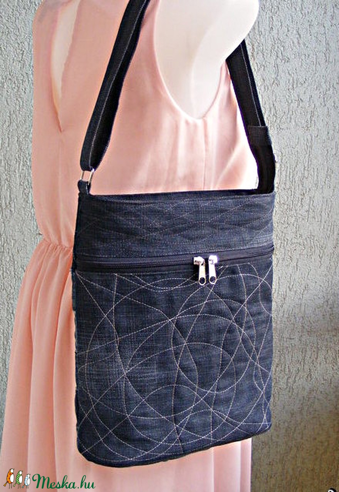 Éjjeli virág gyöngyhímzett crossbody farmer táska - táska & tok - kézitáska & válltáska - vállon átvethető táska - Meska.hu