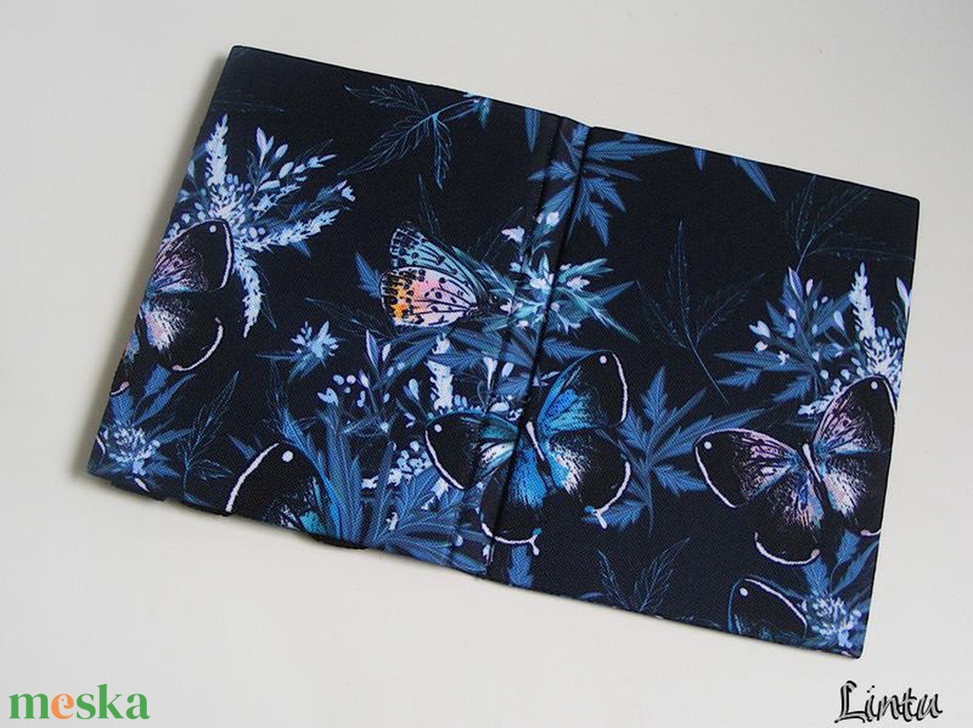 Fekete pillangó, vízhatlan anyagból készült kemény ebook-tok - táska & tok - ebook & tablet tok - Meska.hu