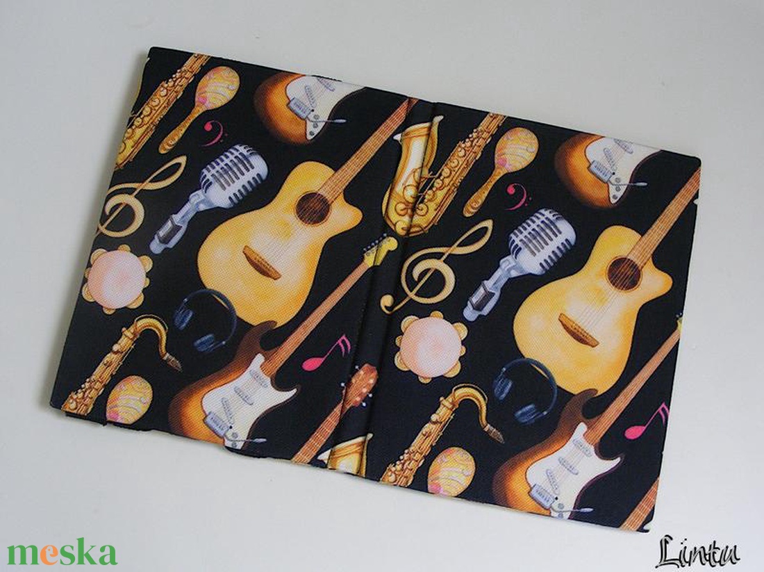 Hangszerek, vízhatlan anyagból készült kemény ebook-tok - táska & tok - ebook & tablet tok - Meska.hu