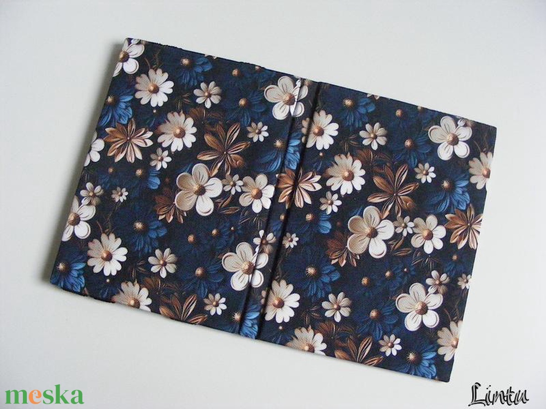 Virágok, vízhatlan anyagból készült kemény ebook-tok - táska & tok - ebook & tablet tok - Meska.hu