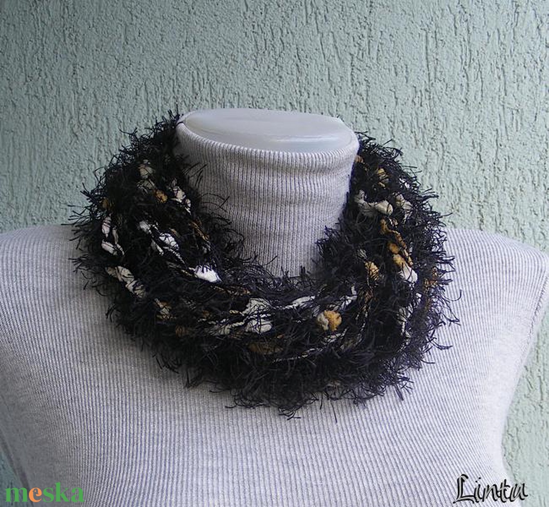 Téli horgolt nyaklánc barna-fekete színekben - ékszer - nyaklánc - nyakpánt, gallér - Meska.hu