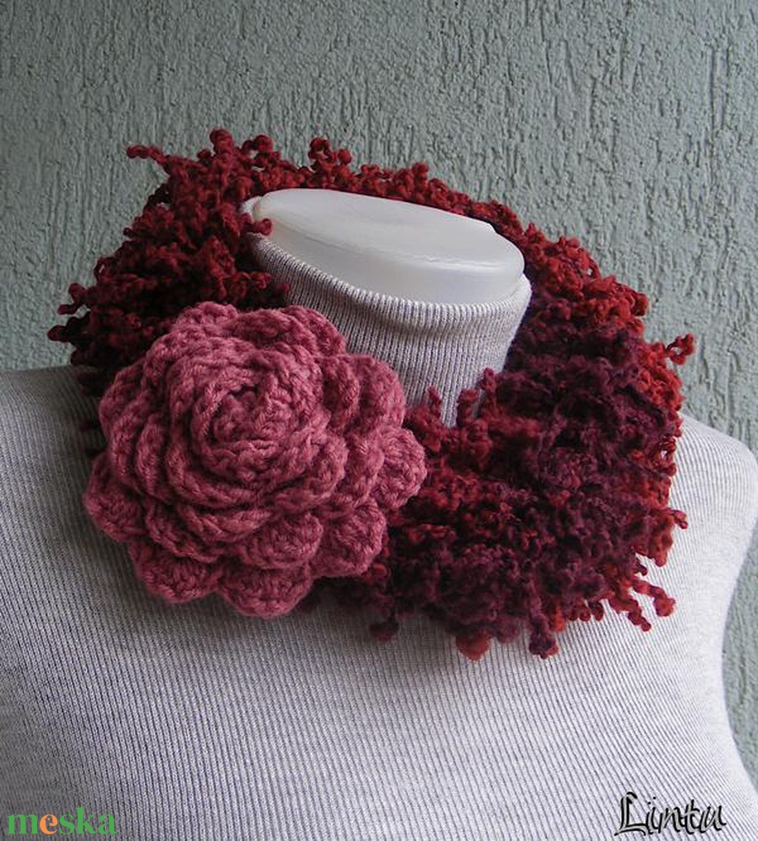 Téli horgolt nyaklánc bordó-piros színekben - ruha & divat - sál, sapka, kendő - sál - Meska.hu