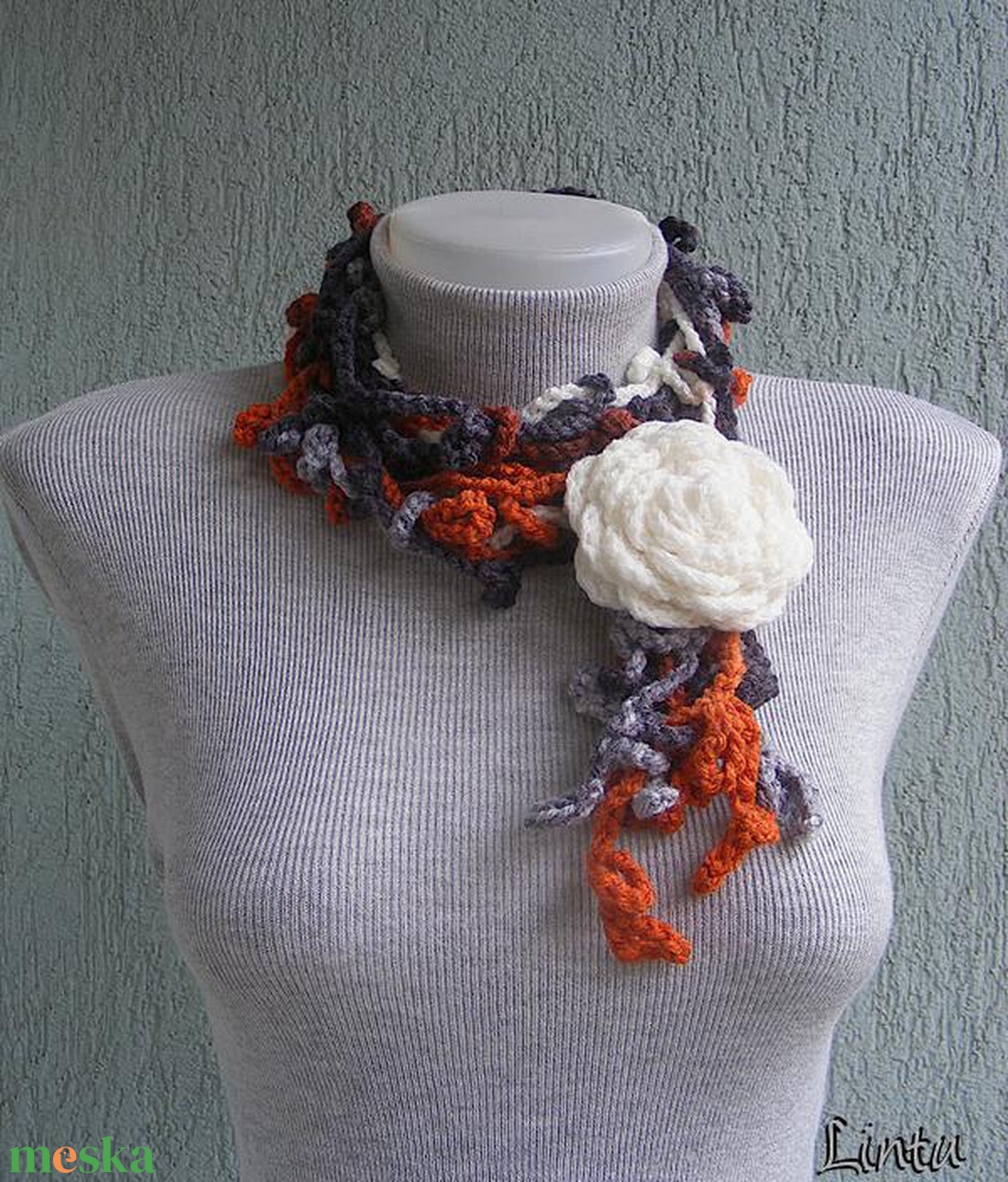 Téli horgolt nyaklánc terrakotta- fehér- sürke színekben - ékszer - nyaklánc - nyakpánt, gallér - Meska.hu