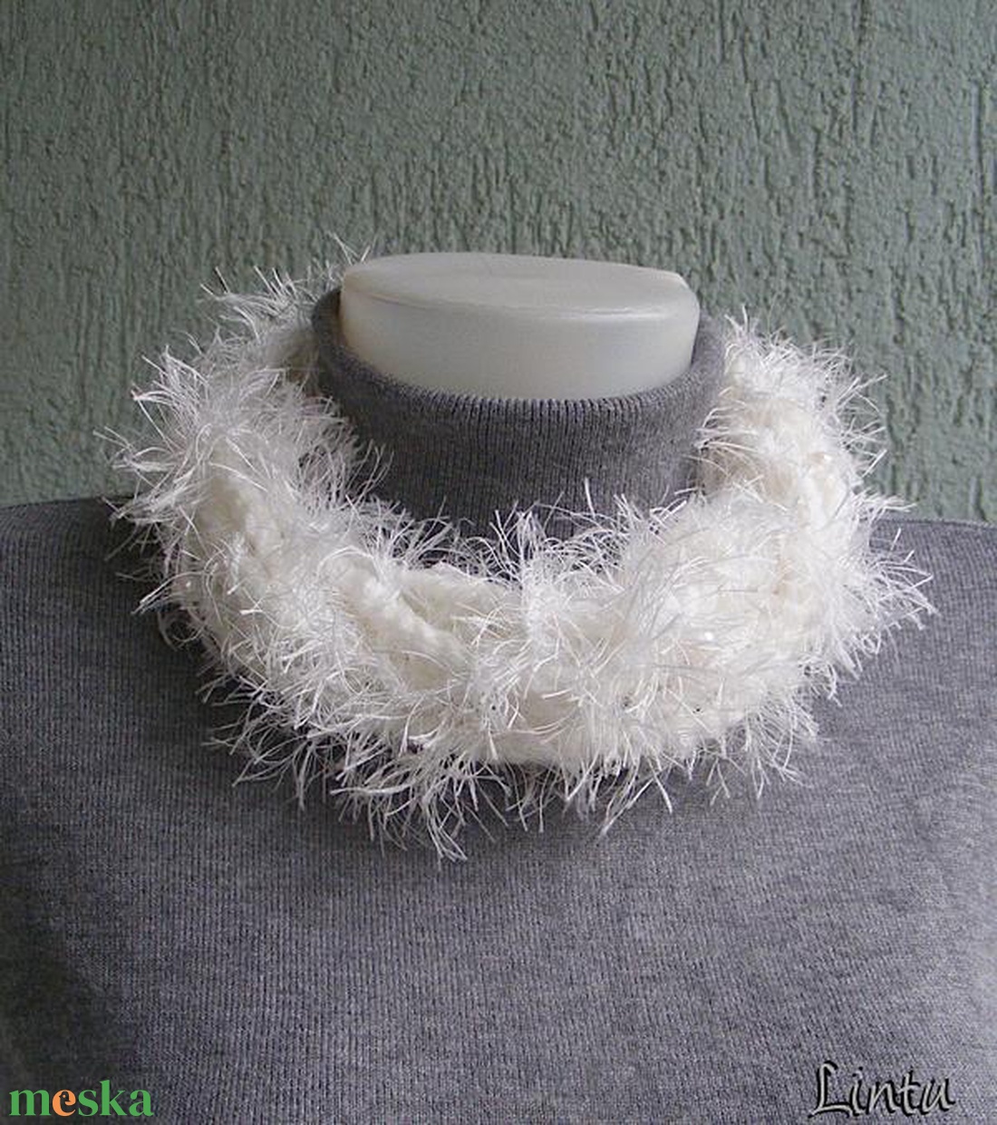 Téli horgolt nyaklánc fehér színben - ékszer - nyaklánc - nyakpánt, gallér - Meska.hu