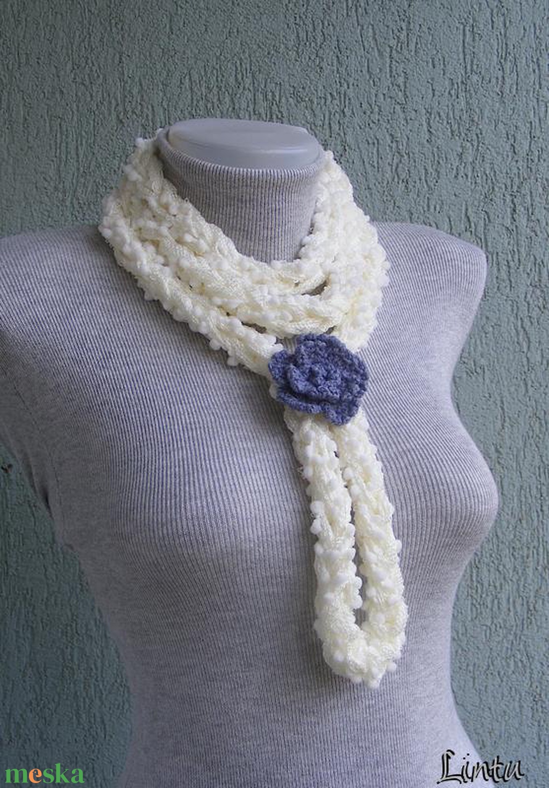 Téli horgolt nyaklánc fehér-kék színekben - ruha & divat - sál, sapka, kendő - sál - Meska.hu