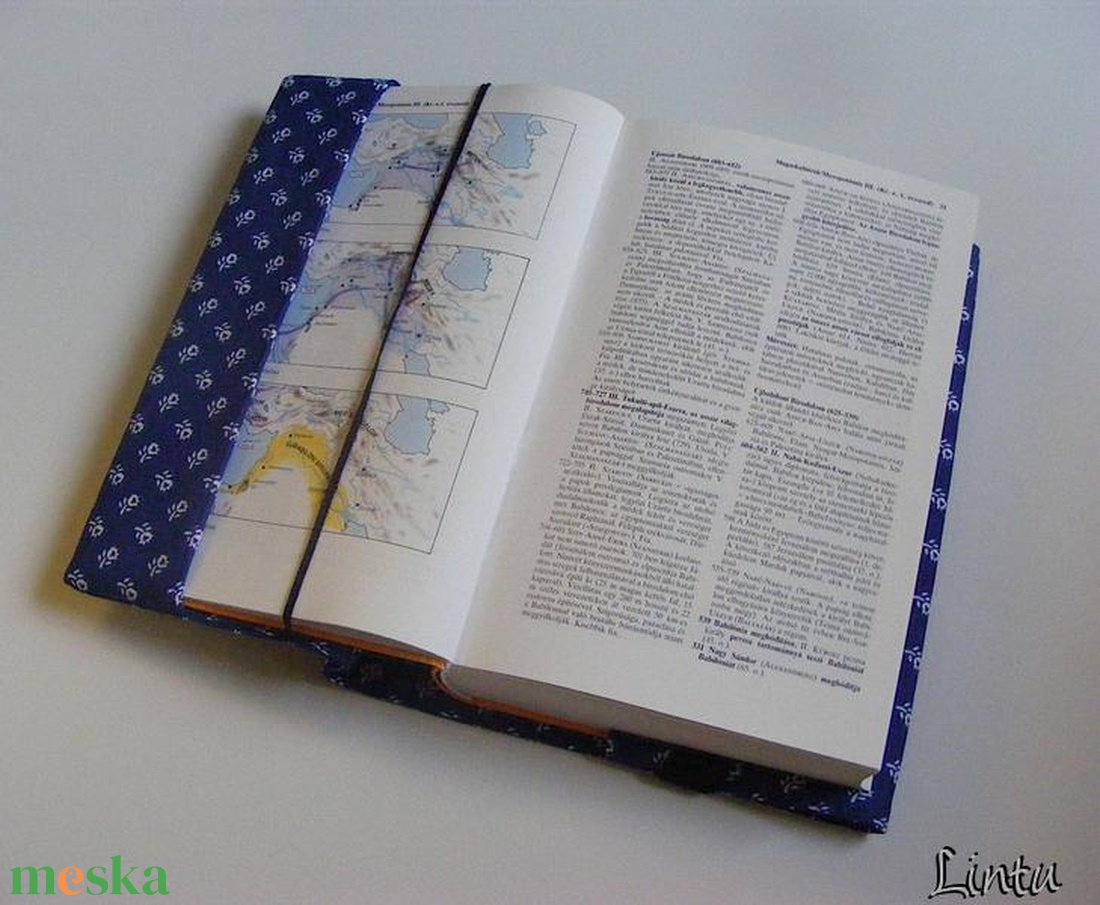 Könyvborító állítható szélességgel, kékfestő jellegű anyagból - könyv & zene - könyvtok - Meska.hu