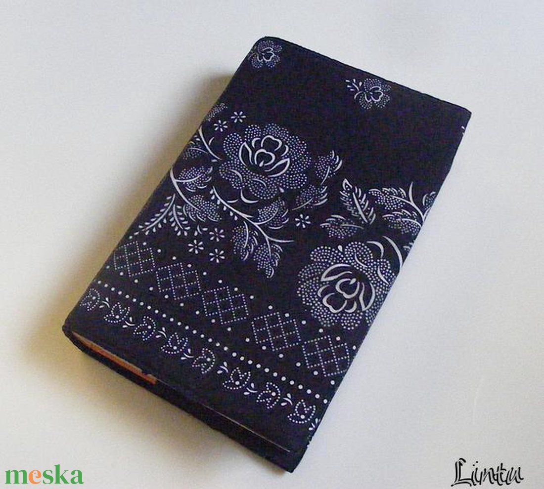 Könyvborító állítható szélességgel, kékfestő jellegű anyagból - könyv & zene - könyvtok - Meska.hu