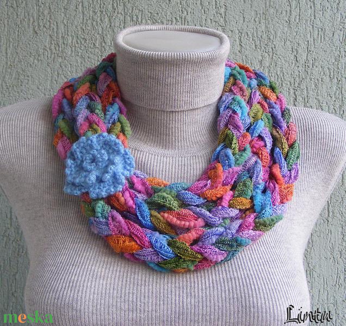 Téli horgolt nyaklánc szivárványos színekben - ruha & divat - sál, sapka, kendő - sál - Meska.hu