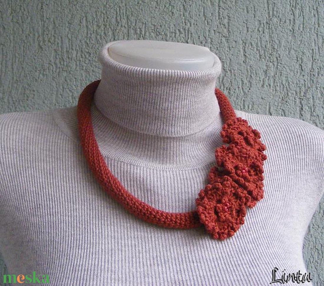 Horgolt nyaklánc terrakotta színekben - ékszer - nyaklánc - nyakpánt, gallér - Meska.hu