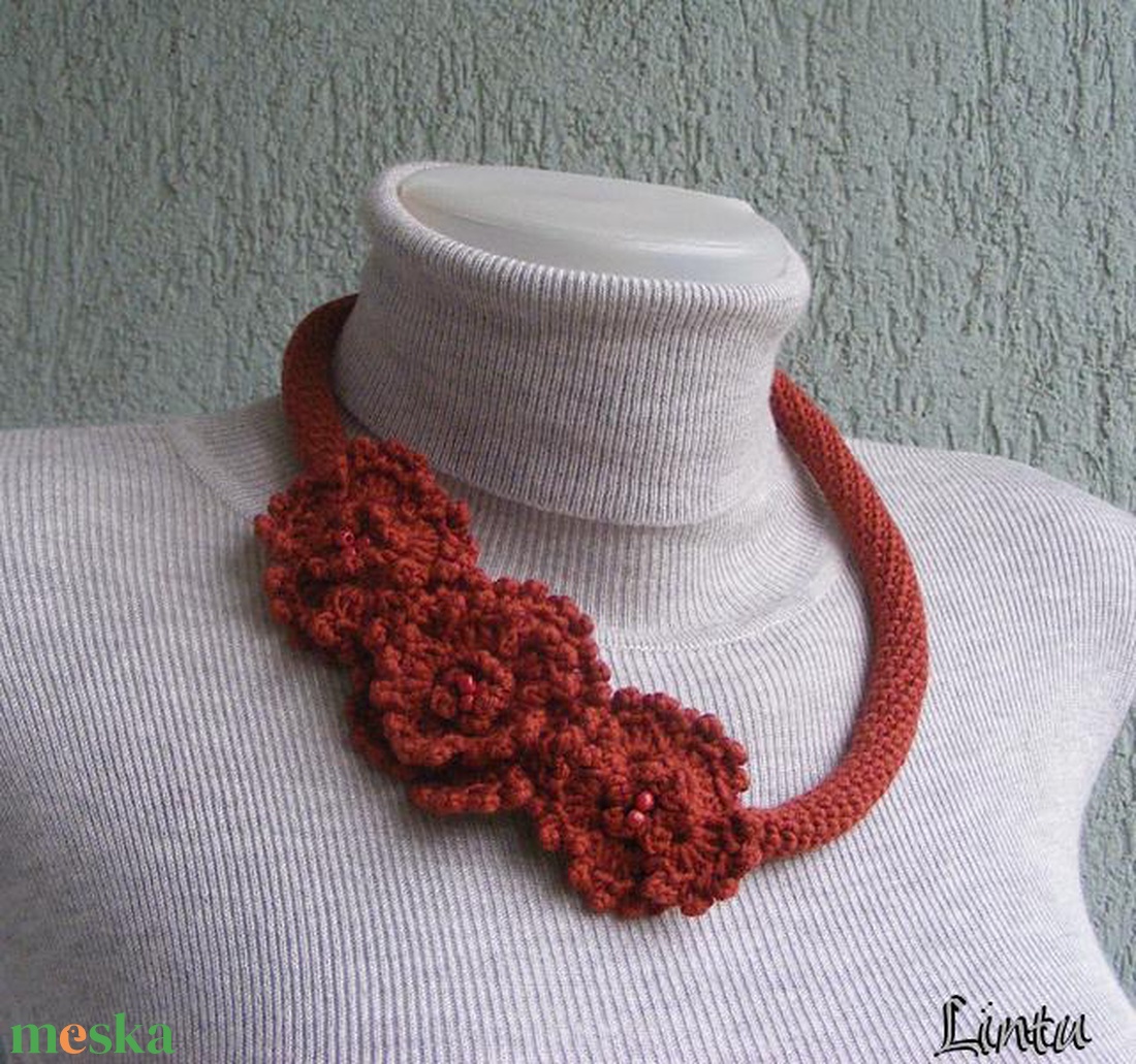 Horgolt nyaklánc terrakotta színekben - ékszer - nyaklánc - nyakpánt, gallér - Meska.hu
