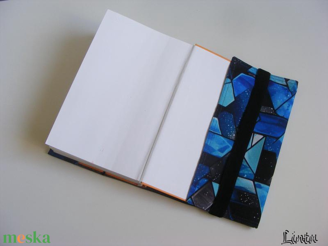 Kék minta, vízhatlan könyvborító állítható szélességgel - könyv & zene - könyvtok - Meska.hu