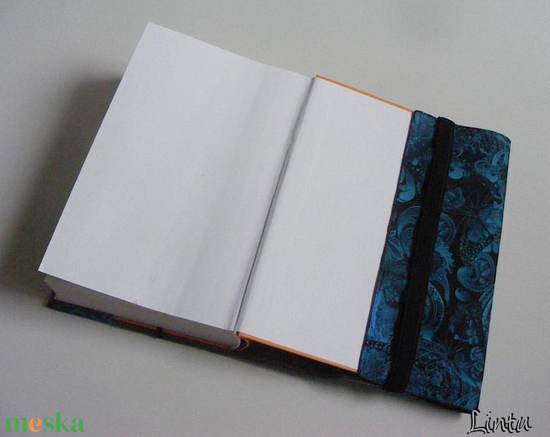 Pillangók, vízhatlan könyvborító állítható szélességgel - könyv & zene - könyvtok - Meska.hu