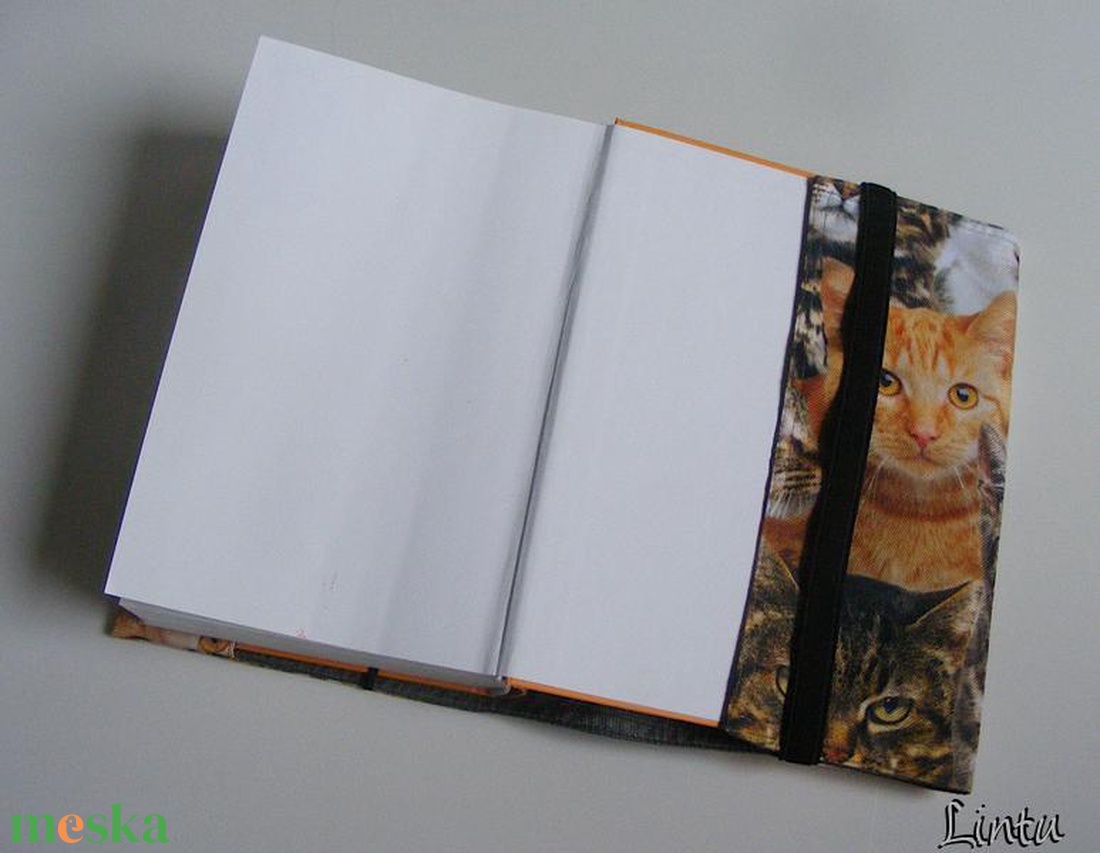 Macskák, vízhatlan könyvborító állítható szélességgel - könyv & zene - könyvtok - Meska.hu