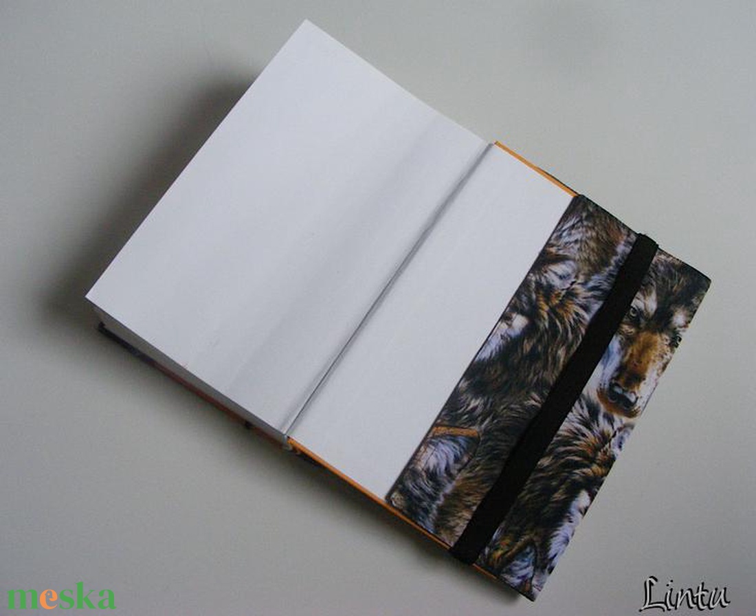 Farkasok, vízhatlan könyvborító állítható szélességgel - könyv & zene - könyvtok - Meska.hu