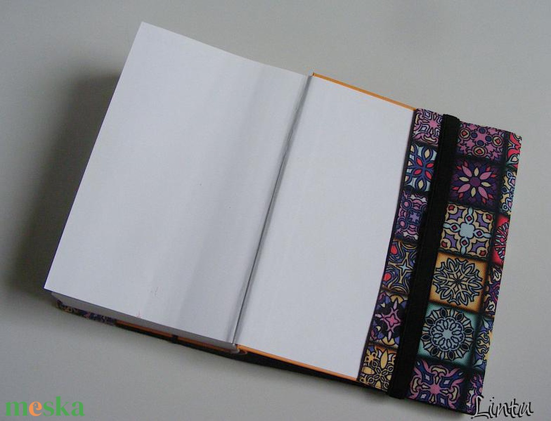 Színes csempe, vízhatlan könyvborító állítható szélességgel - könyv & zene - könyvtok - Meska.hu