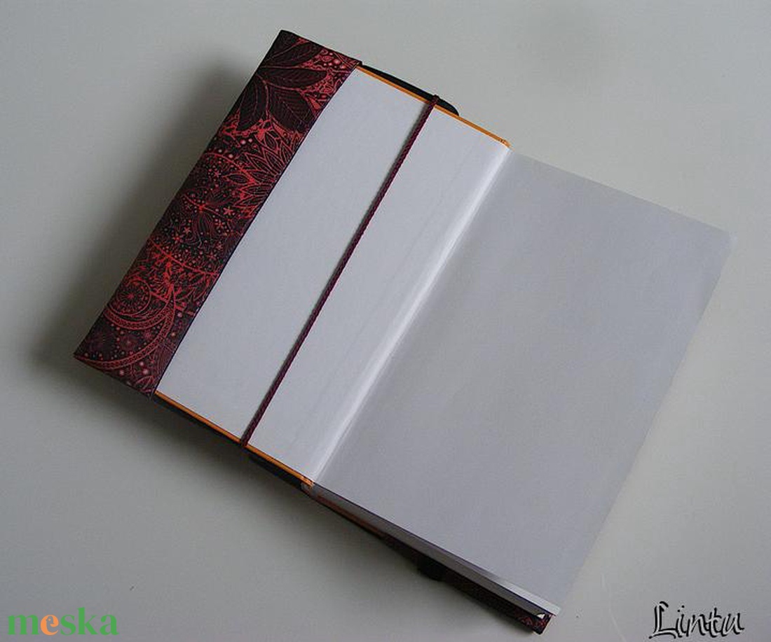 Piros minta, vízhatlan könyvborító állítható szélességgel - könyv & zene - könyvtok - Meska.hu
