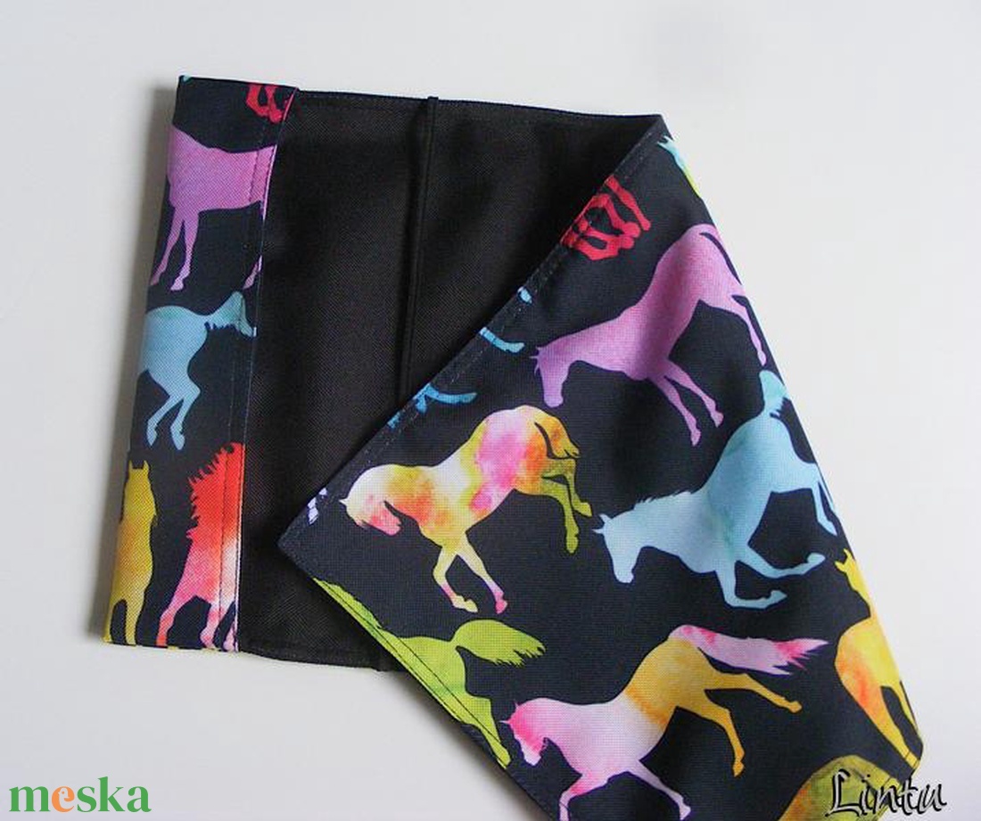 Színes lovak, vízhatlan könyvborító állítható szélességgel - könyv & zene - könyvtok - Meska.hu