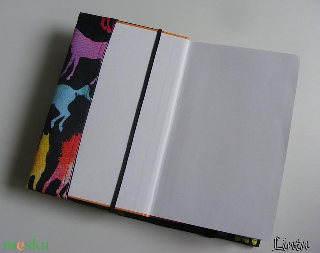 Színes lovak, vízhatlan könyvborító állítható szélességgel - könyv & zene - könyvtok - Meska.hu