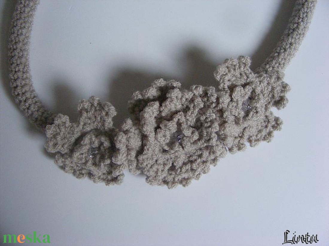 Horgolt nyaklánc szürke színben - ékszer - nyaklánc - nyakpánt, gallér - Meska.hu