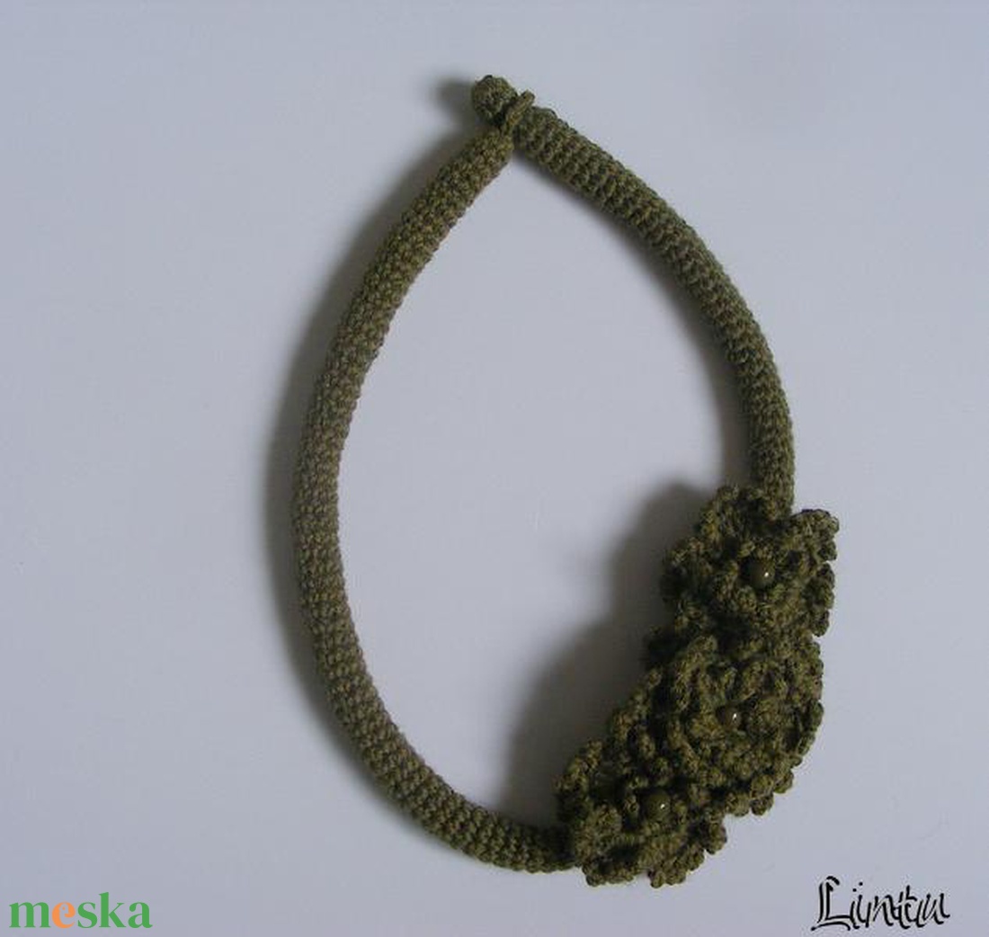 Horgolt nyaklánc keki színben - ékszer - nyaklánc - nyakpánt, gallér - Meska.hu