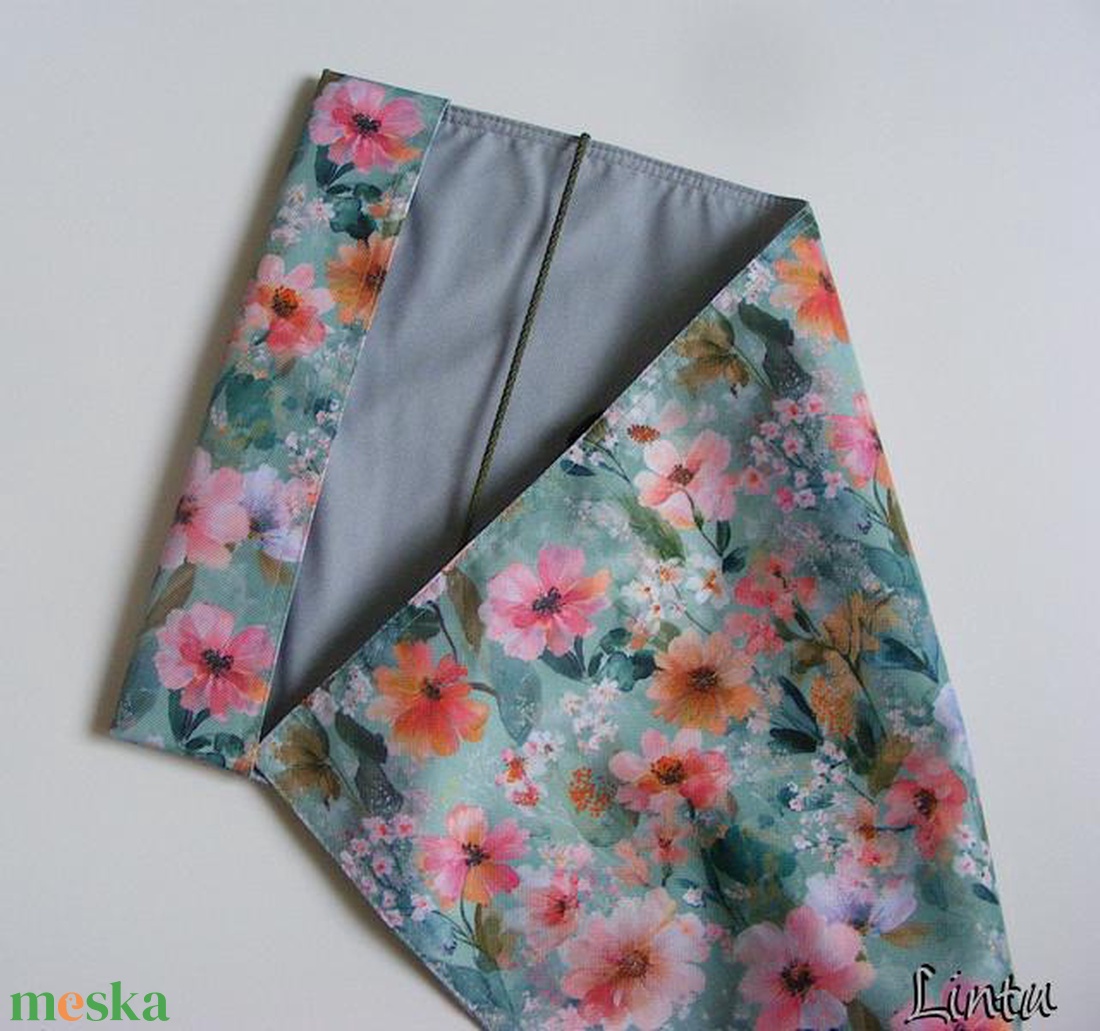 Apró virágok, vízhatlan könyvborító állítható szélességgel - könyv & zene - könyvtok - Meska.hu