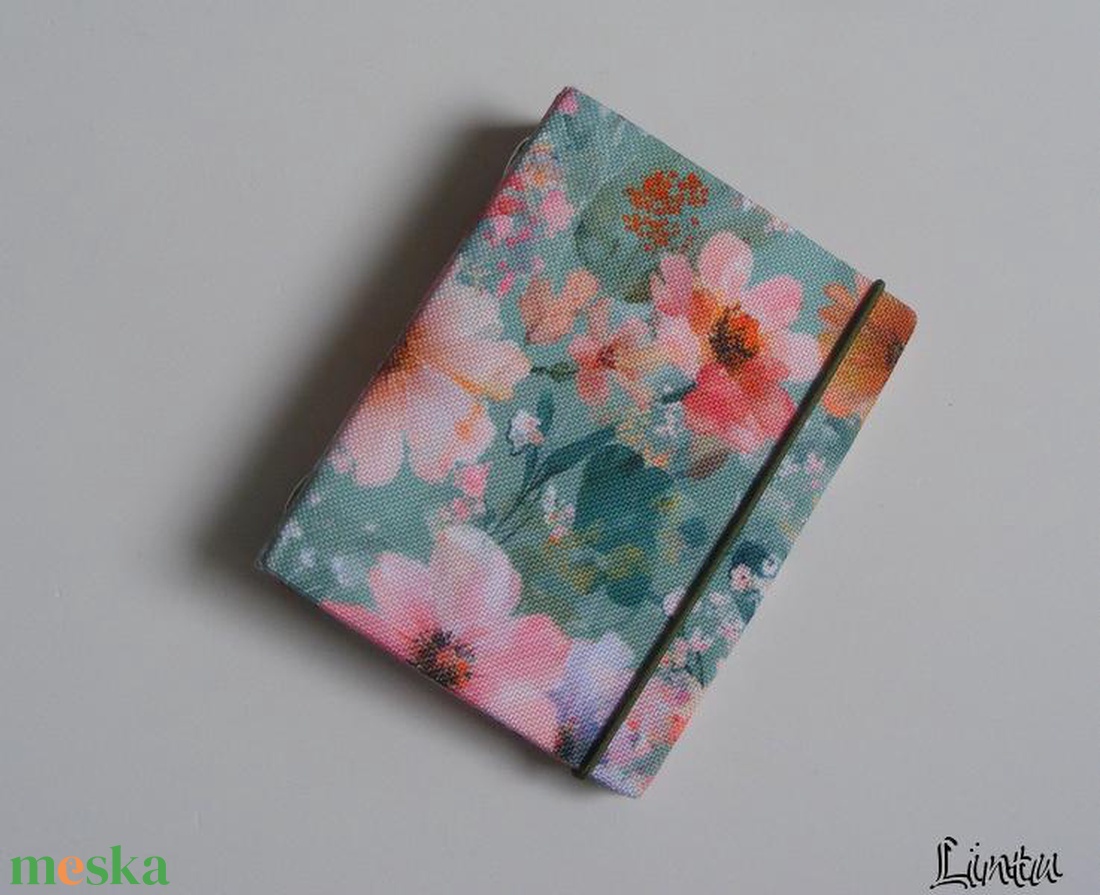 Ápró virágok, vízhatlan anyagból készült igazolványtartó és/vagy kártyatartó - táska & tok - pénztárca & más tok - kártyatartó & irattartó - Meska.hu
