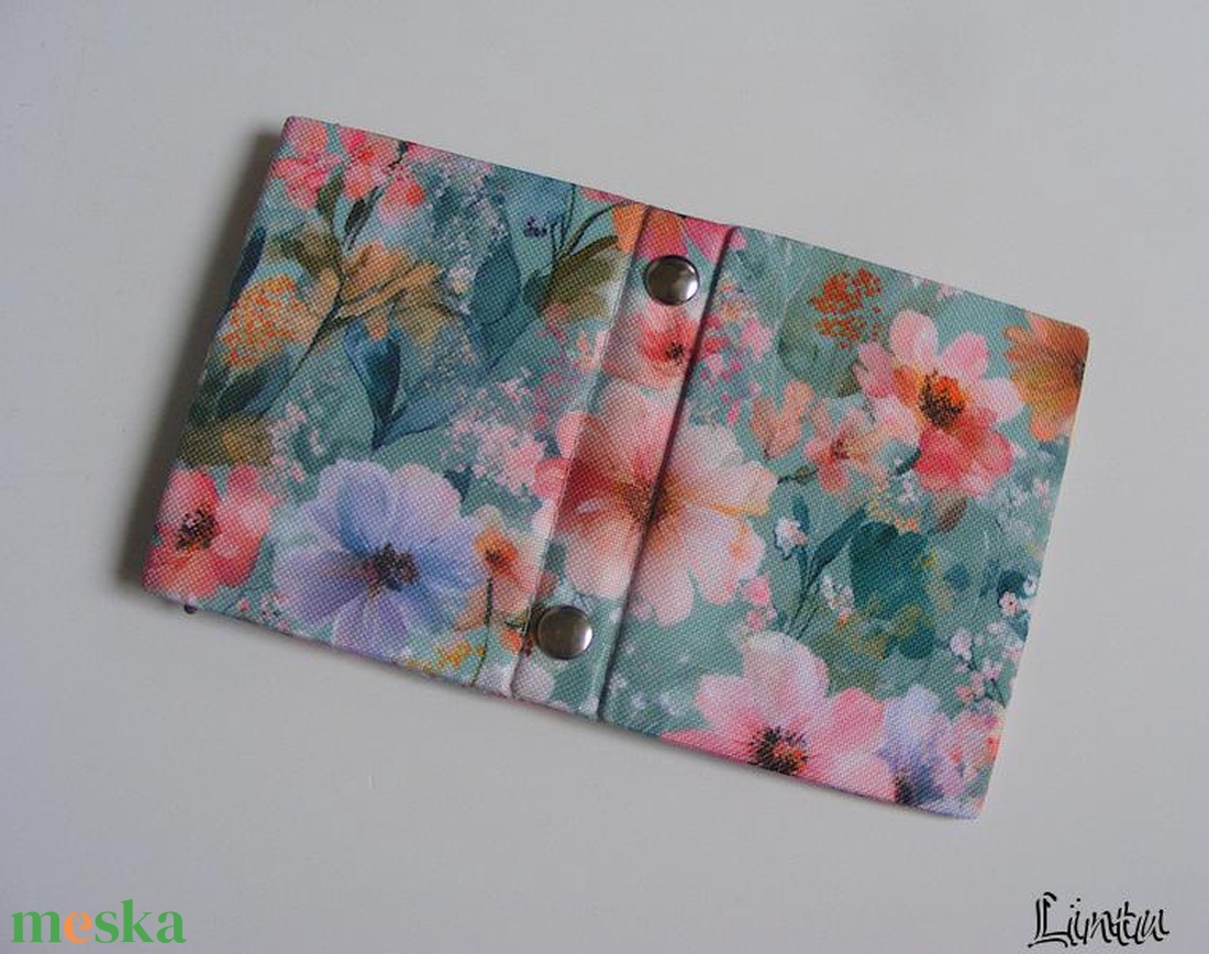 Ápró virágok, vízhatlan anyagból készült igazolványtartó és/vagy kártyatartó - táska & tok - pénztárca & más tok - kártyatartó & irattartó - Meska.hu