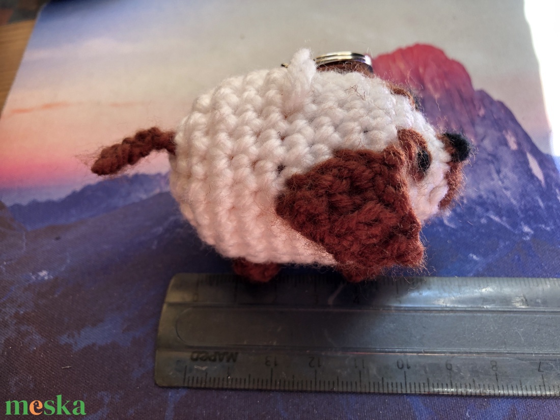 Amigurumi kutyás kulcstartó vagy táskadísz - táska & tok - kulcstartó & táskadísz - kulcstartó - Meska.hu