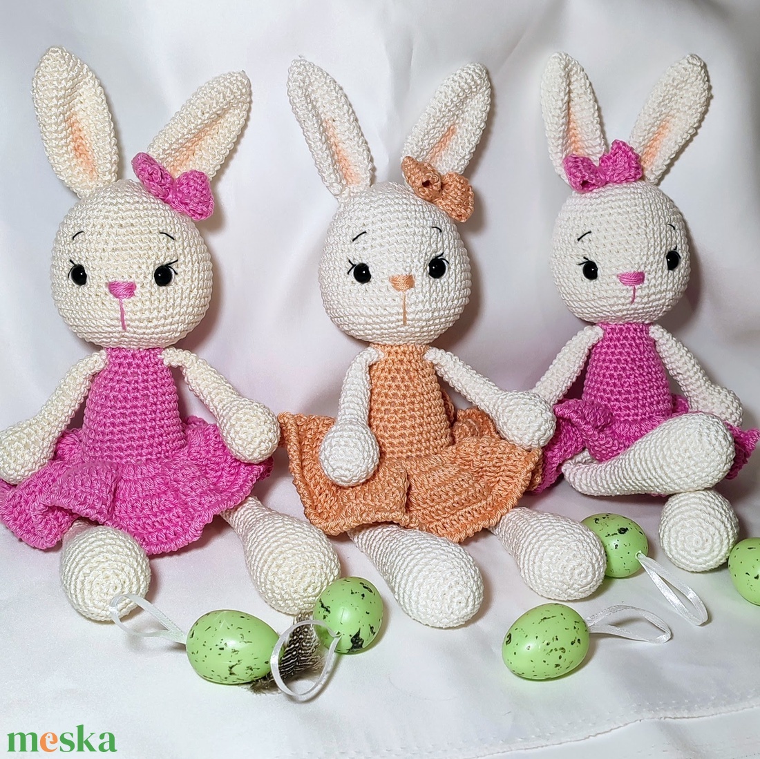 Szoknyás nyuszi - amigurumi horgolt figurák - játék & sport - plüssállat & játékfigura - nyuszi - Meska.hu